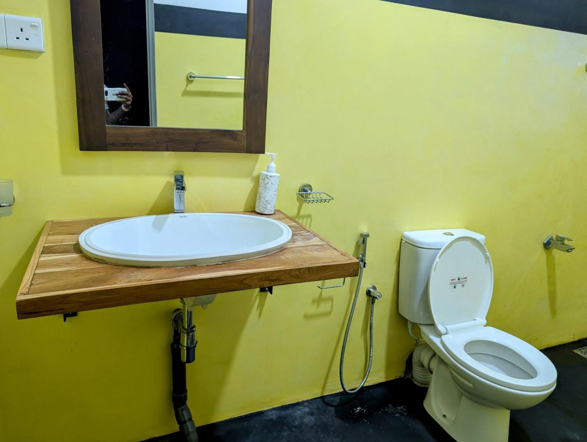 Hostel Costels Weligama Exterior foto