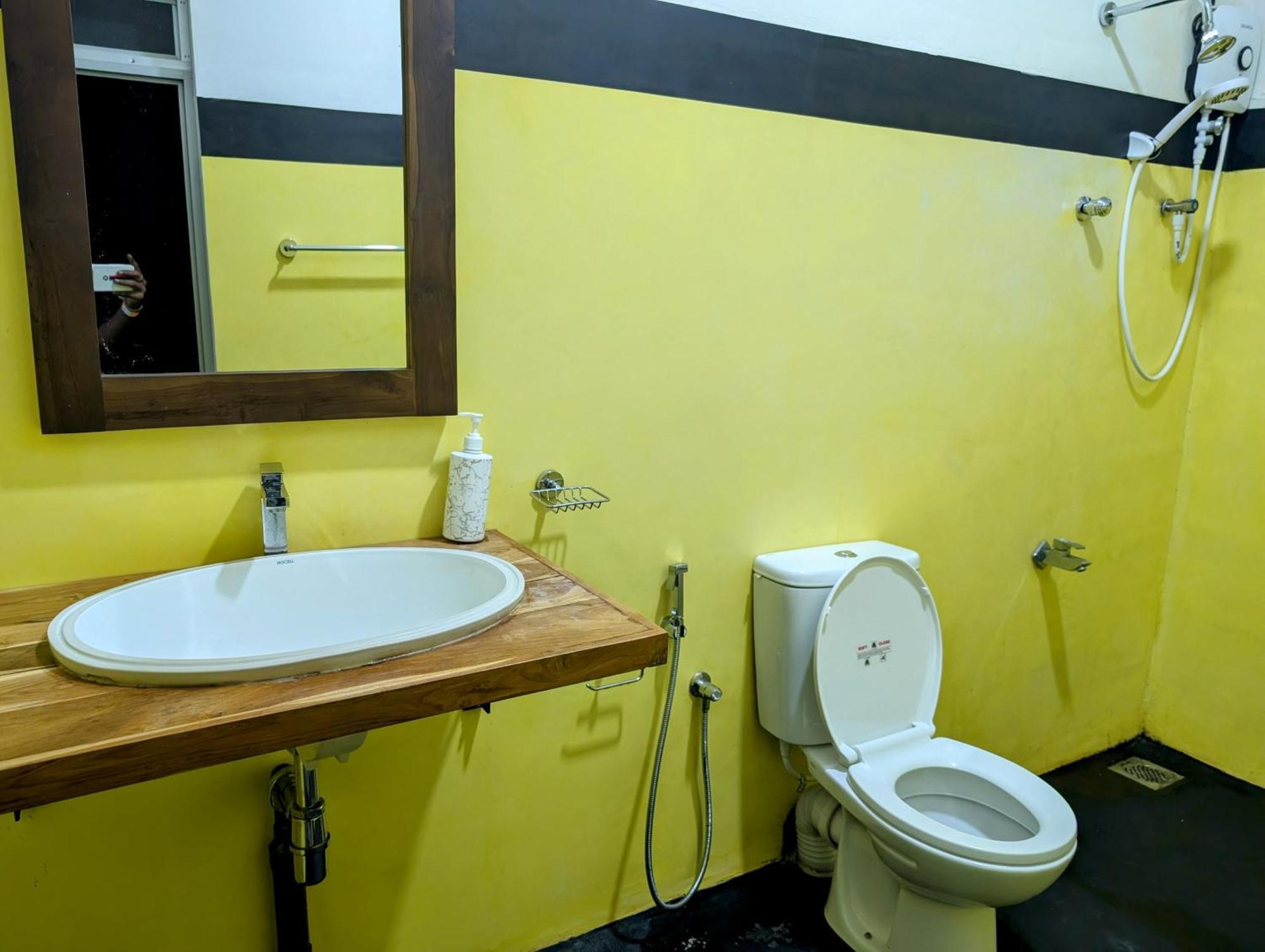 Hostel Costels Weligama Exterior foto